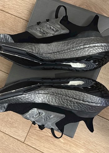 Adidas Erkek Siyah Ultraboost 22 Koşu Ayakkabısı - Görsel 5