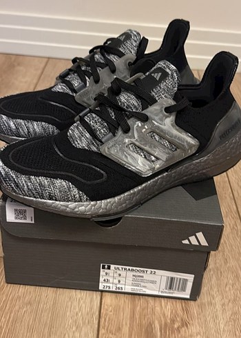 Adidas Erkek Siyah Ultraboost 22 Koşu Ayakkabısı