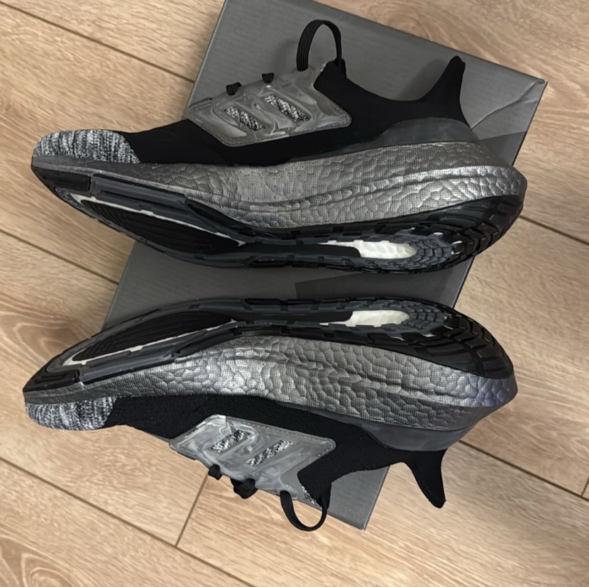 Adidas Erkek Siyah Ultraboost 22 Koşu Ayakkabısı - Görsel 5