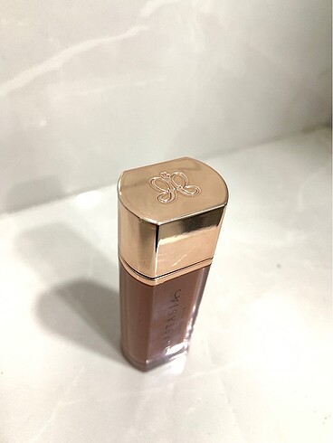 Beden Anastasia Beverly Hills Lip Velvet