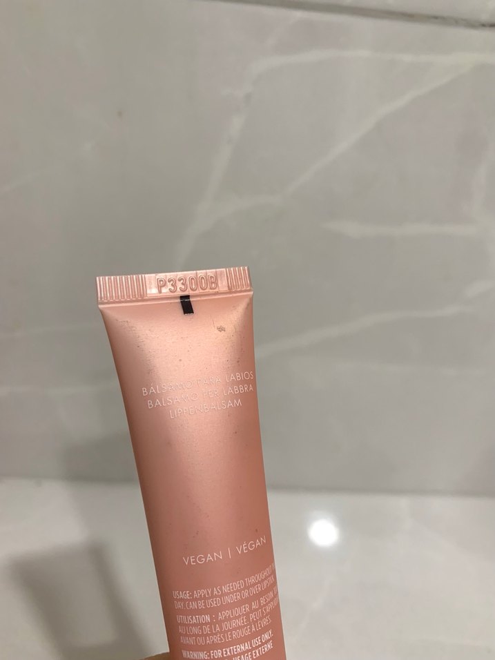 Summer Fridays Lip Balm - Birthday Cake - Görsel 3