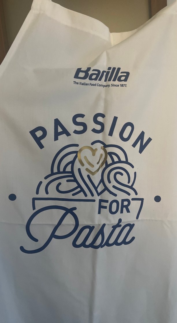 Beyaz Baskılı Mutfak Önlüğü - Görsel 2