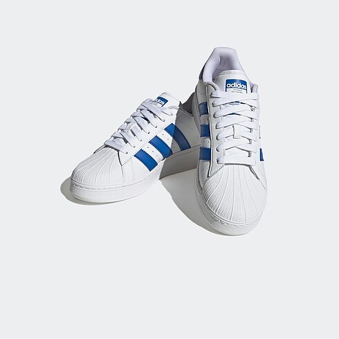 Adidas spor ayakkabısı