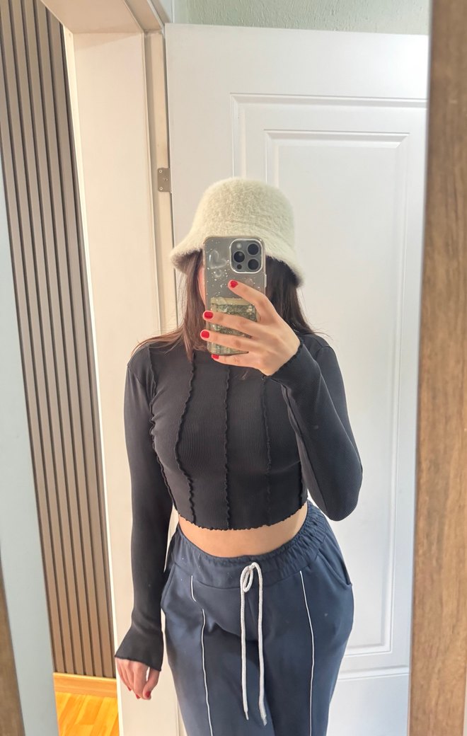 düz siyah bluz - Görsel 2