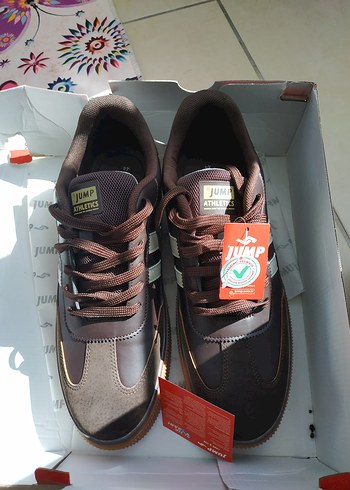 Kahverengi Spor Ayakkabı Velcro Detaylı