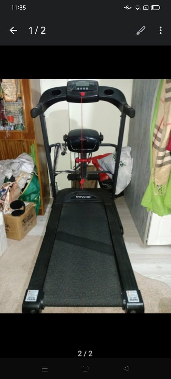 Siyah Müzik Sistemi ve Koşu Bandı - Görsel 2