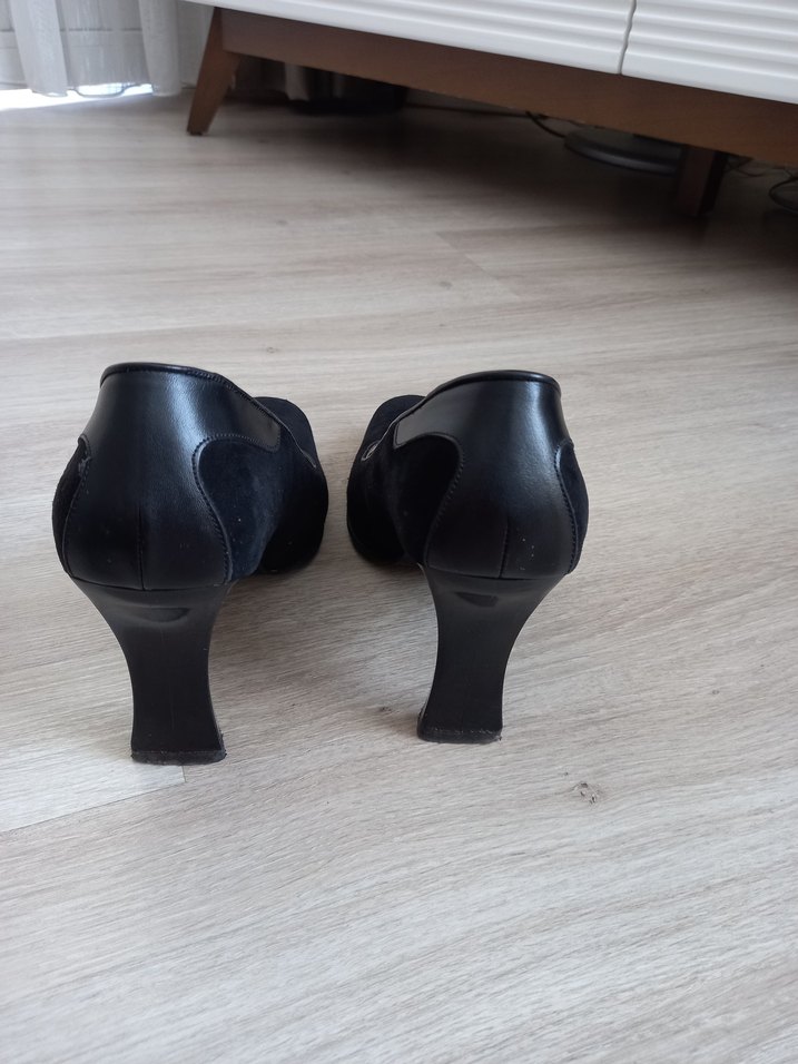 Siyah Süet Kare Burunlu Kadın Topuklu Ayakkabı - Görsel 3