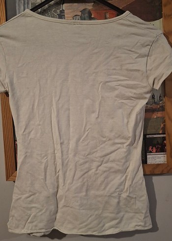 Dantel Detaylı Bej V Yaka Kısa Kollu Bluz - Görsel 3