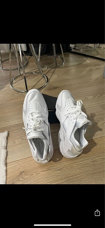 Nike NİKE HUARACHE KADIN AYAKKABI