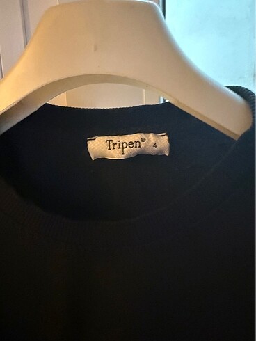 Sweetshirt