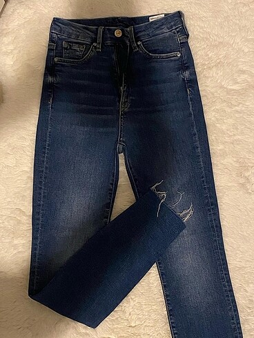 H&M SKINNY JEAN