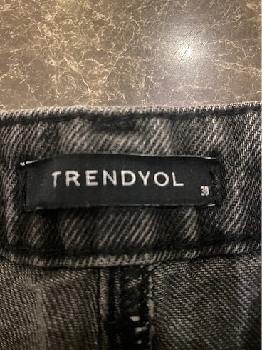 Trendyol & Milla Mom jean