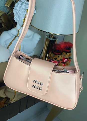 MİU MİU Bag - Görsel 3