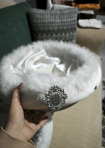 beyaz kürk kenarli sünnet kına na tepsisi ve sepeti - Görsel 5