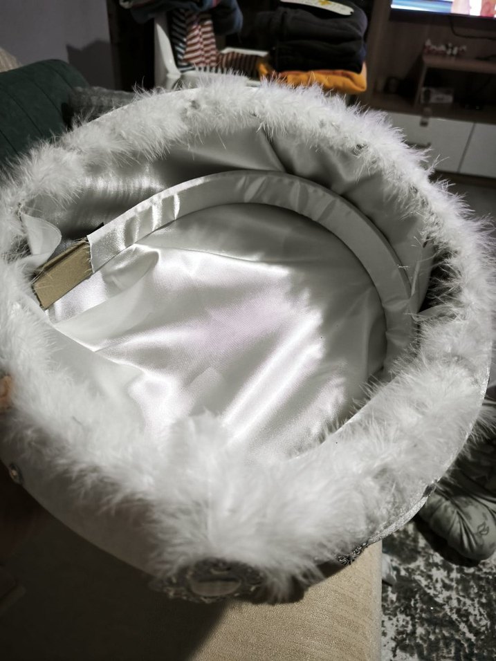 beyaz kürk kenarli sünnet kına na tepsisi ve sepeti - Görsel 3