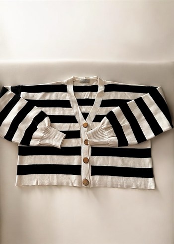 Etiketli Zebra Desenli Bol Kesim Kadın Hırka - Görsel 3