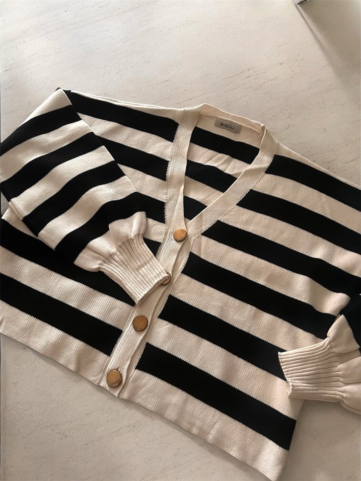 Etiketli Zebra Desenli Bol Kesim Kadın Hırka - Görsel 2