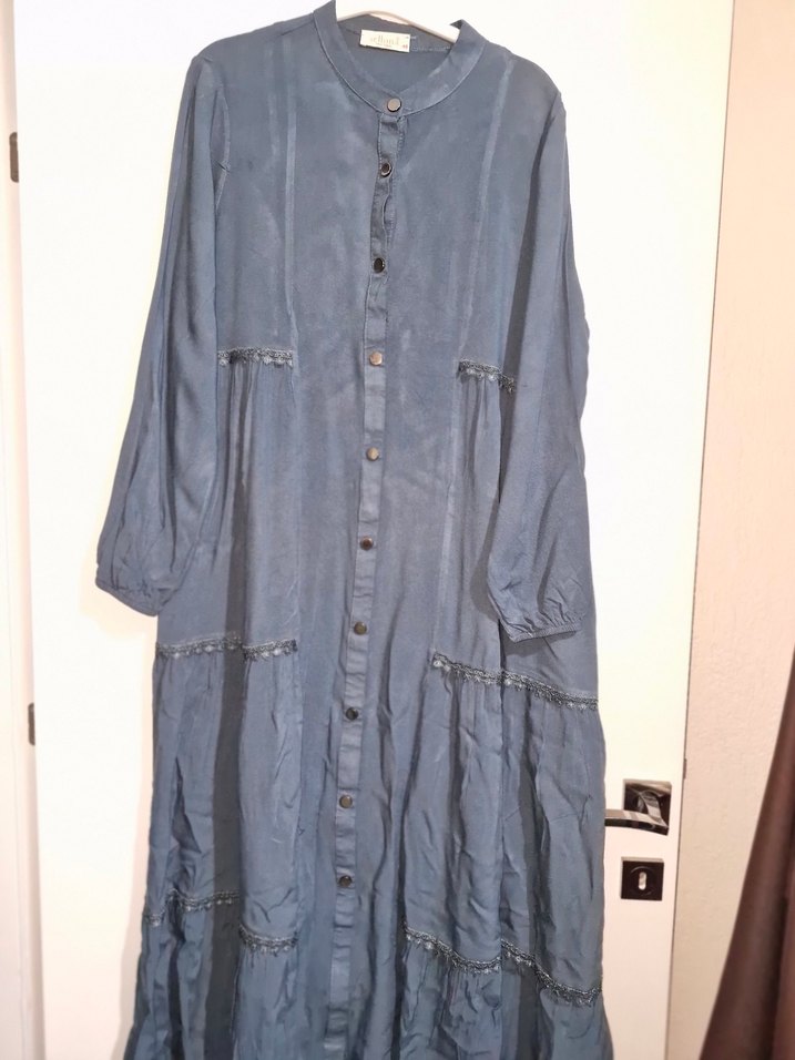 Nakışlı Düğmeli Uzun Kot Elbise - Görsel 4