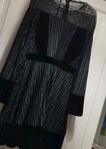 Siyah Dizüstü Abiye Elbise - Görsel 4