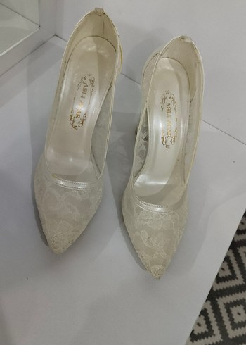 Dantel İşlemeli Beyaz Topuklu Kadın Ayakkabı - Görsel 2