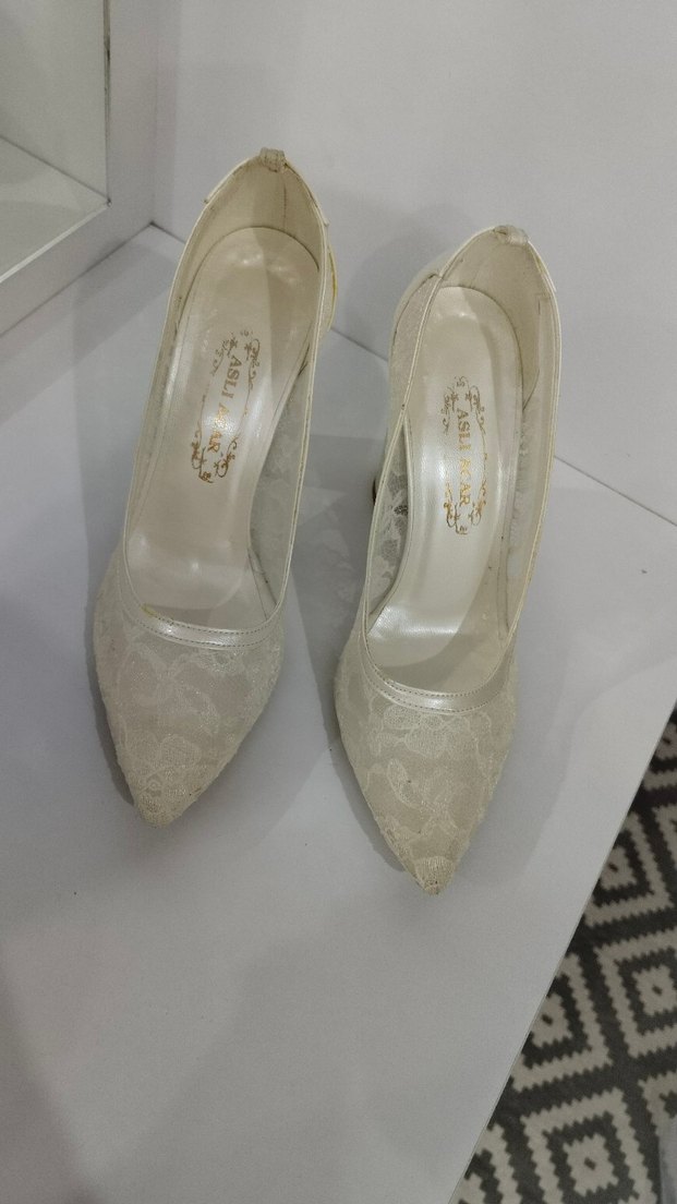 Dantel İşlemeli Beyaz Topuklu Kadın Ayakkabı - Görsel 2