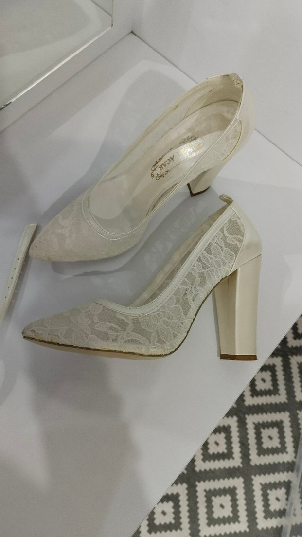 Dantel İşlemeli Beyaz Topuklu Kadın Ayakkabı - Görsel 4