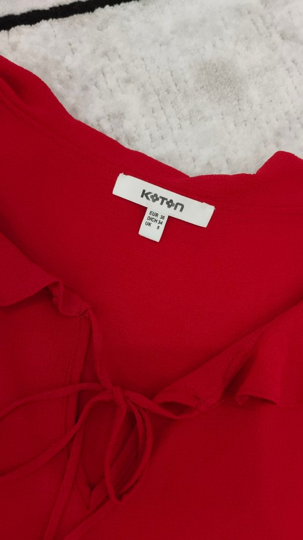 Kırmızı Fırfırlı Kısa Kollu Bluz - Görsel 2