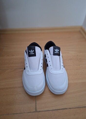 Adidas (bayan) 39 numara 