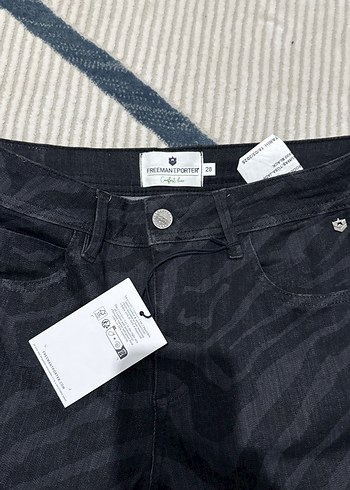 Diğer Zebra Desenli Siyah Kadın Denim Pantolon