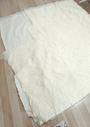 Krem rengi kapitone kumaş - Görsel 2