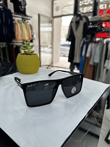 Ray-Ban Polarize Gözlük