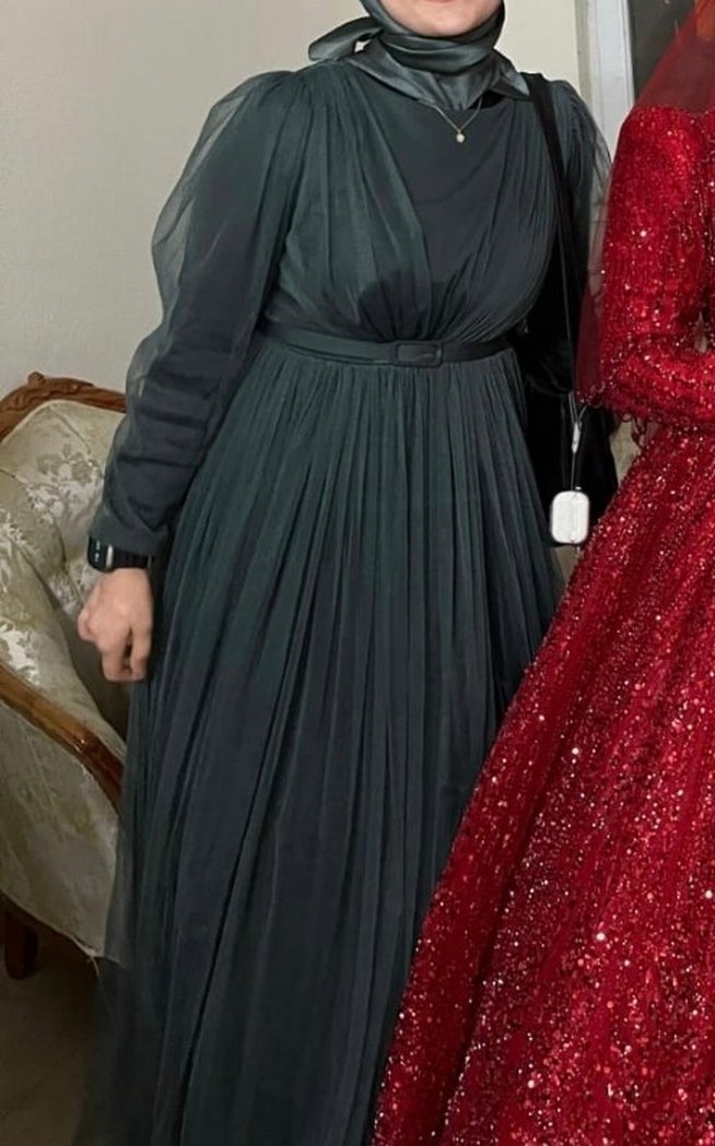 Uzun Kollu Yeşil Kadın abiye - Görsel 3