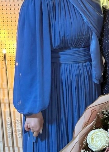 Mavi Kadın abiye - Görsel 3