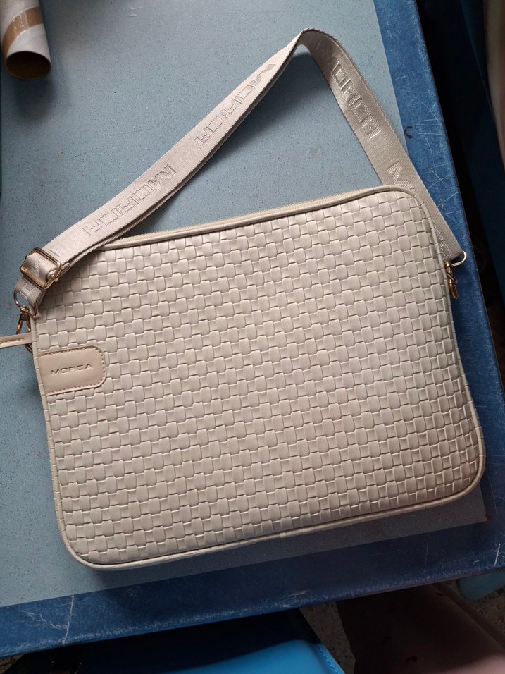 Bej Deri Kadın Omuz Tablet- Laptop Çantası - Görsel 2