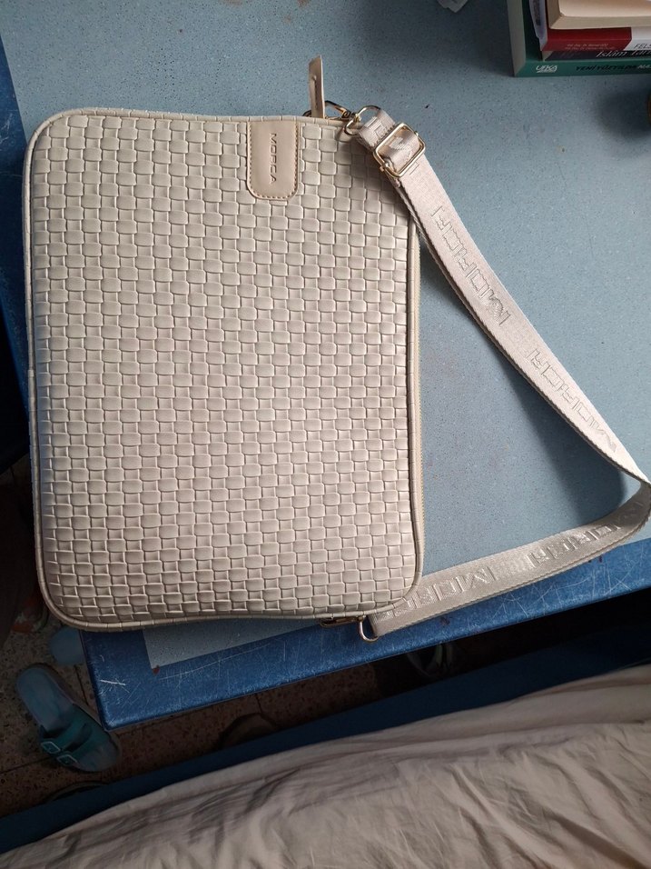 Bej Deri Kadın Omuz Tablet- Laptop Çantası - Görsel 3