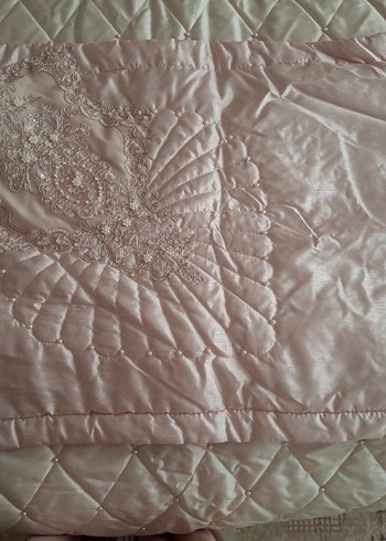 Nakışlı Pembe Yatak Örtüsü Seti - Görsel 9