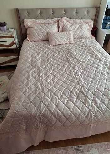 Nakışlı Pembe Yatak Örtüsü Seti - Görsel 2