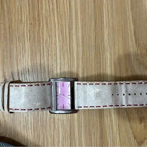 Guess Guess saat