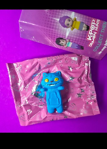 k-pop kedi telefon Figür Oyuncak - Görsel 2