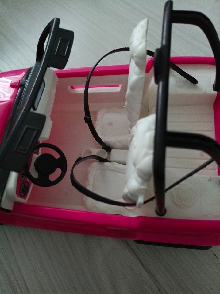 orijinal Barbie Canlı Pembe Oyuncak Araba - Görsel 5