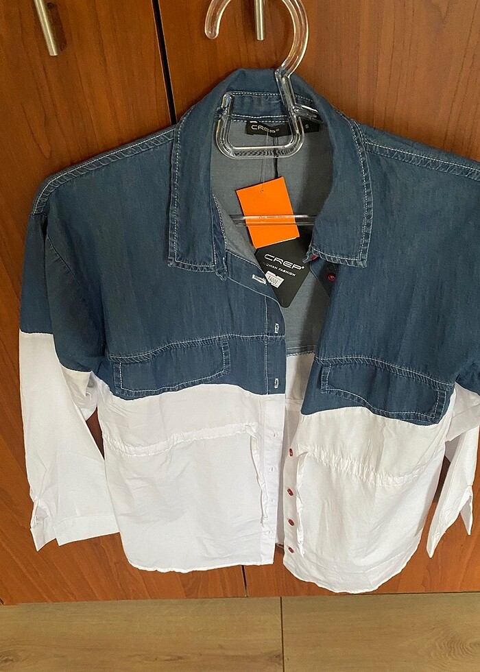 Kot ve beyaz gömlek - Görsel 2