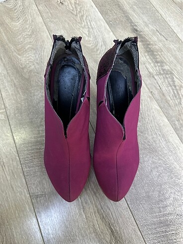 Butigo pembe topuklu