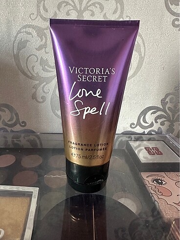 Victoria?s secret love spell krem