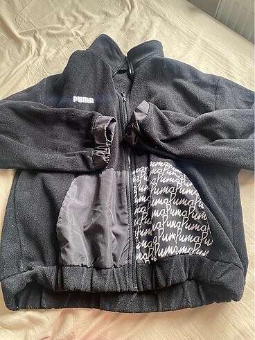 PUMA SIRT BASKILI SİYAH POLAR