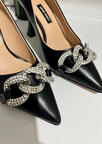Nine West Zincir Detaylı Siyah Stiletto Deri Topuklu - Görsel 5