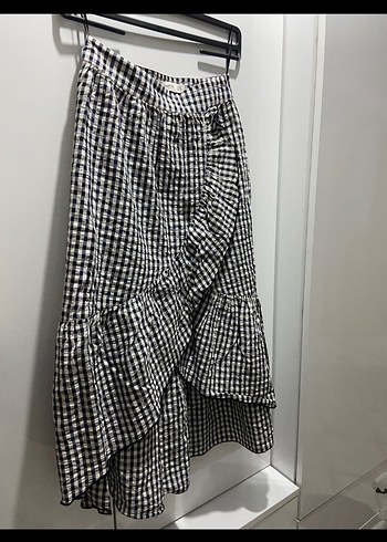 Mango Siyah Beyaz Ekoseli Fırfırlı Etek - Görsel 8