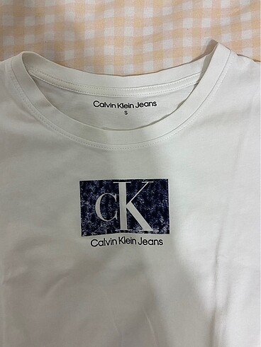 Calvin kleain tişört