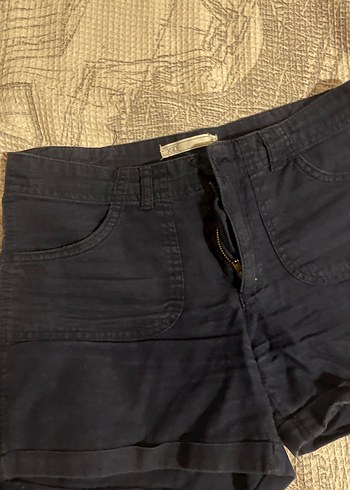 LC Waikiki Düğmeli Lacivert Mini Denim Şort