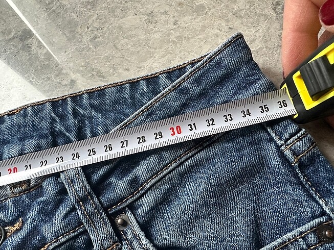 xs Beden mavi Renk Bershka paça boyu bootcut jean