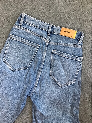 34 Beden mavi Renk Stradivarius jean pantolon